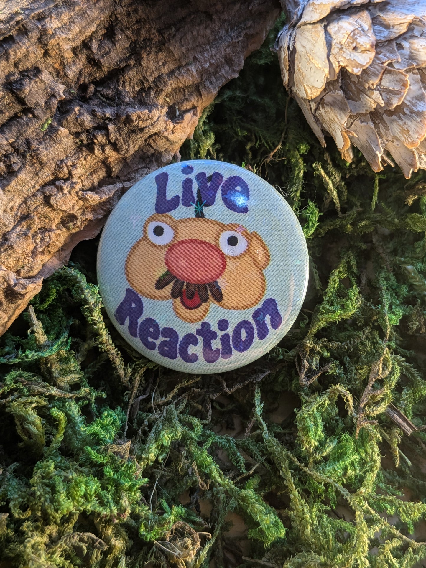Live reaction 25mm pin badge