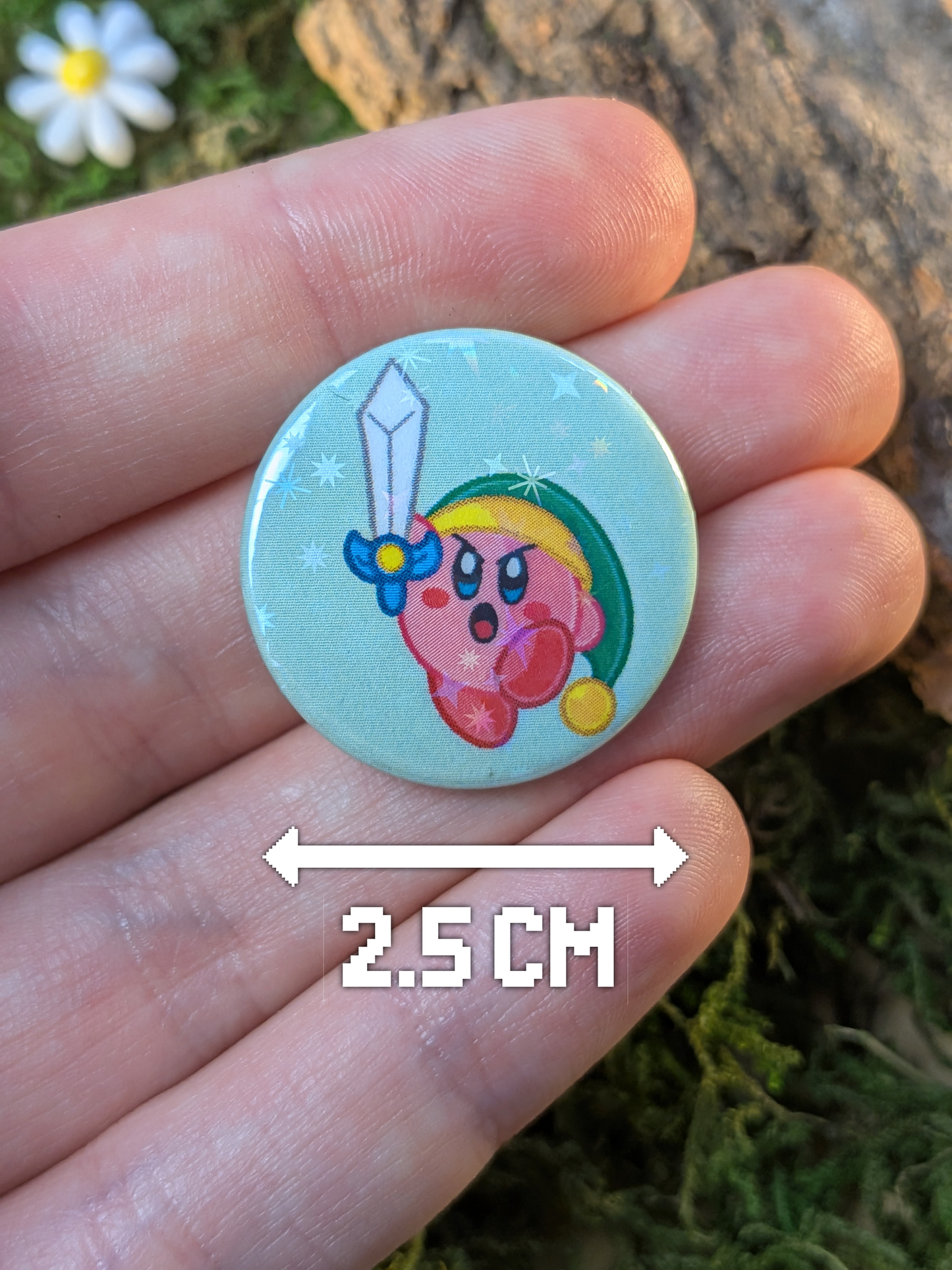 The heroes' clothes 25mm pin badge