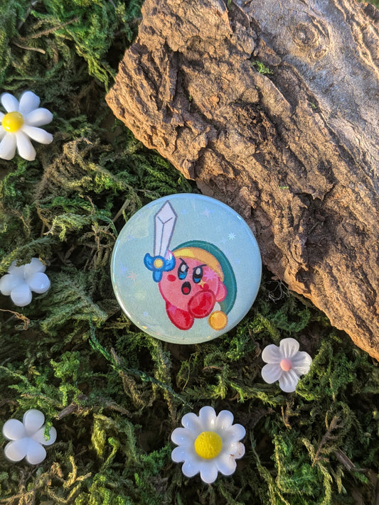 The heroes' clothes 25mm pin badge